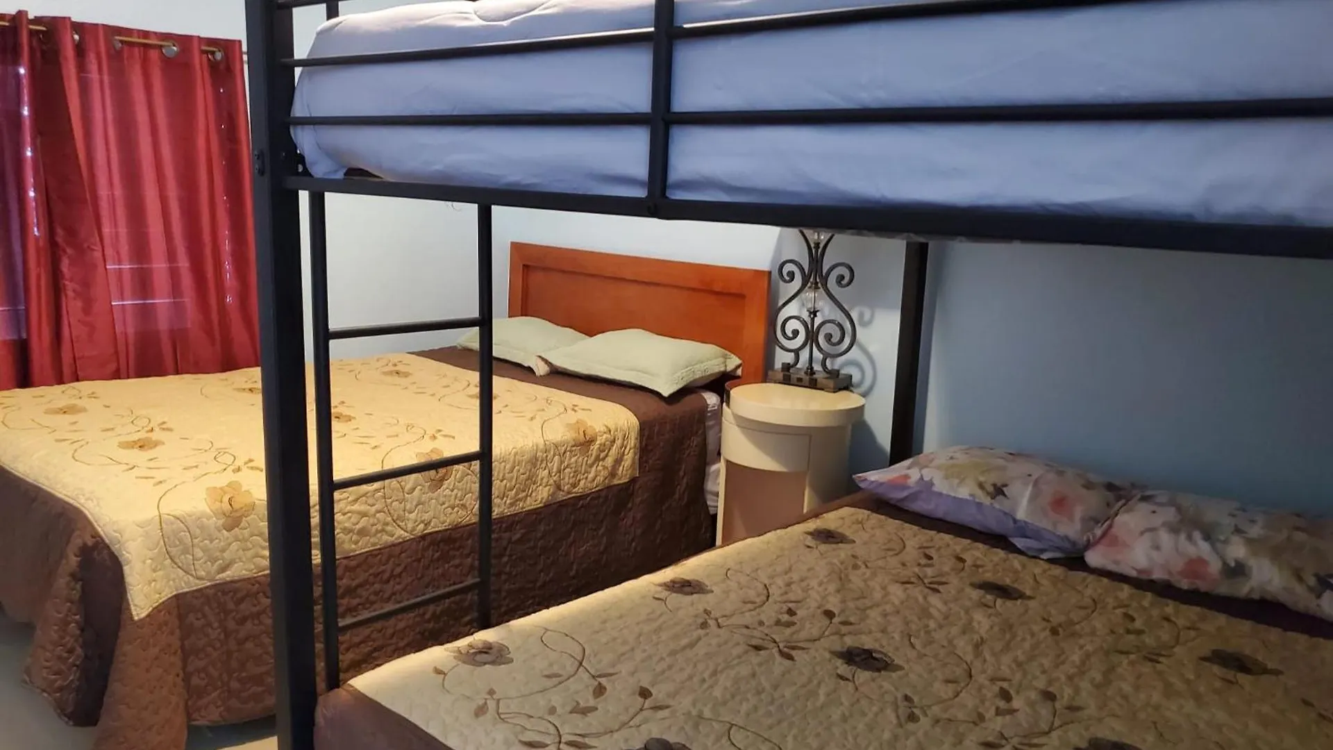 8Br 6Ba Remodeled 6 Units Central Location, Near Beach And Restaurants Σαν Χουάν Σπίτι διακοπών