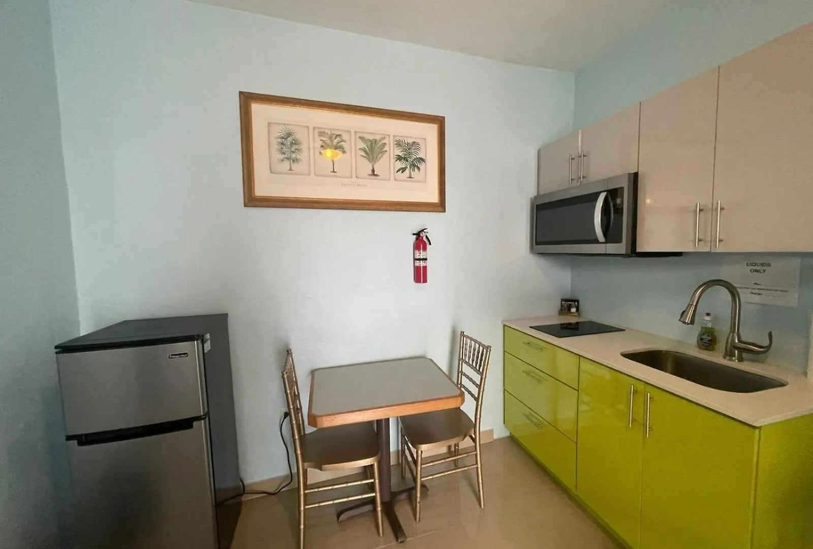 8Br 6Ba Remodeled 6 Units Central Location, Near Beach And Restaurants Σαν Χουάν